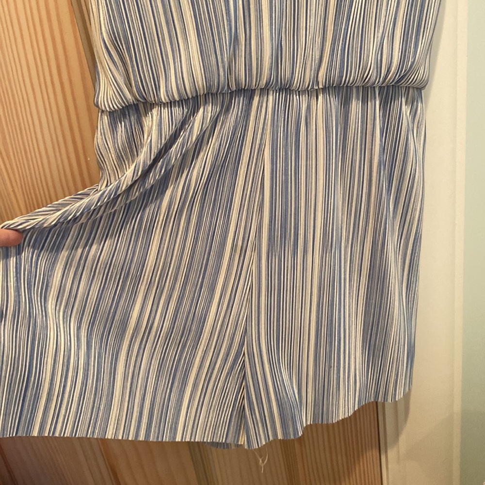 Striped romper - Picture 3 of 3